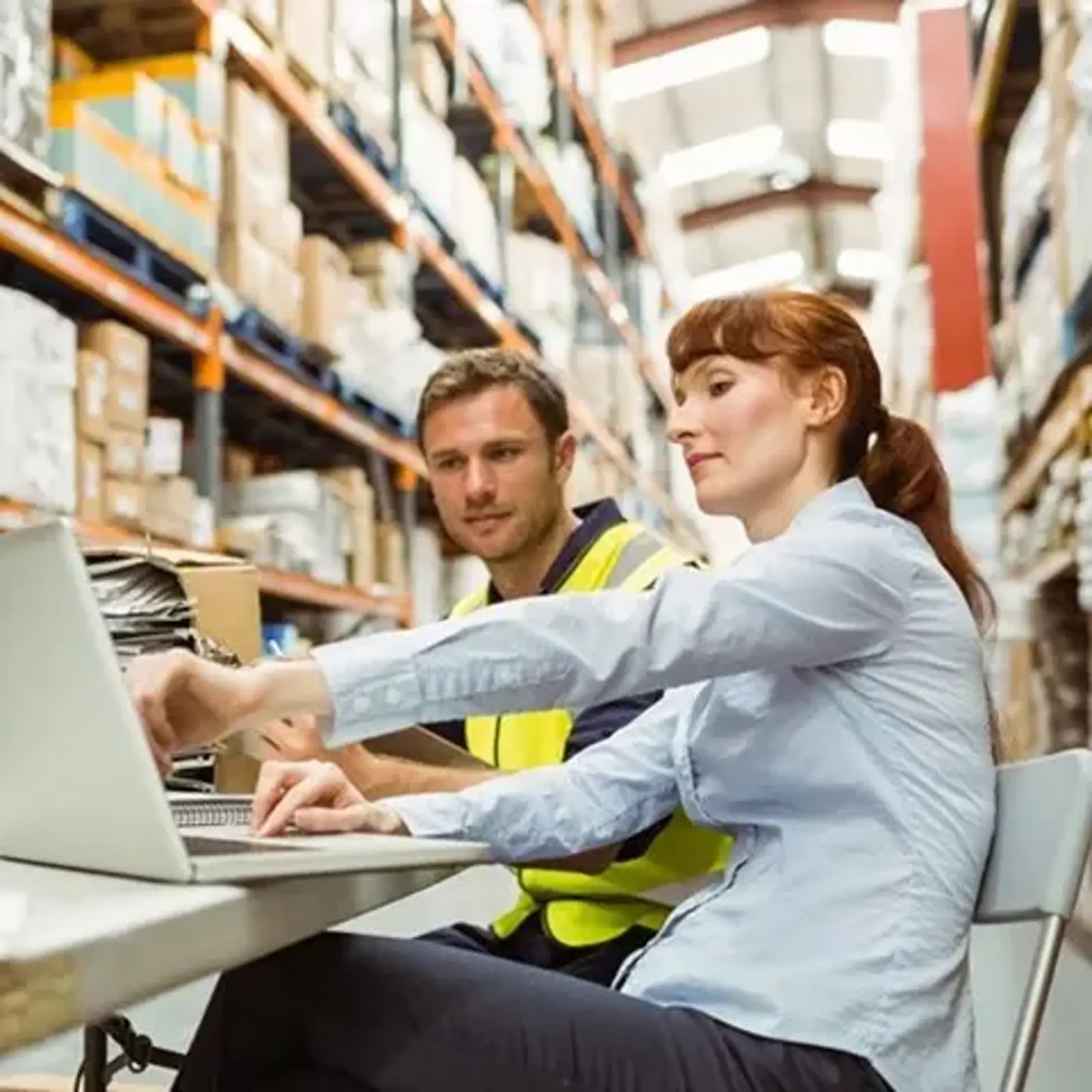 Employee working together